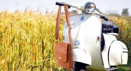 Tuscany Leather Vespa