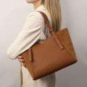 Libra Leather Shoulder bag Бежевый TL142508