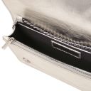 Opera Clutch aus Metallic-Leder mit Schulterkette Silver TL142519