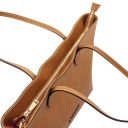 Essenza Leather Shoulder bag Natural TL142612