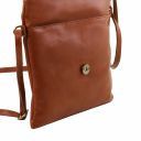 TL Young bag Schultertasche aus Leder mit Quasten Cognac TL141153