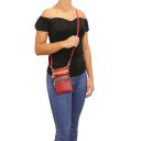 TL Bag Mini Schultertasche aus Weichem Leder Braun TL141094